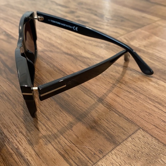 LIGHTLY WORN Tom Ford Lauren-02 polarized main image 7